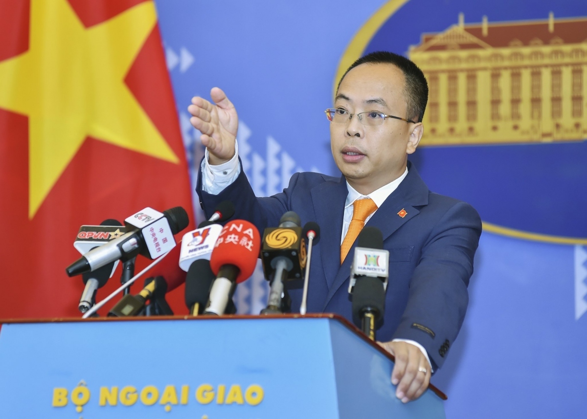 Vietnam opposes China’s dispatch of navy hospital ship to Paracel islands